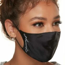 Budget β€οΈ glamnetic Black Silk Face Mask π 7 Budget β€οΈ glamnetic Black Silk Face Mask π -Cheapglamnetic Store side black mask